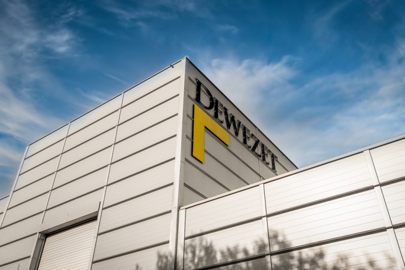 Immobnilien und Architektur: Das Druckzentrum der Dewezet